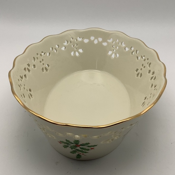 Lenox Holiday Pierced Oval Bowl - Picture 2 of 6